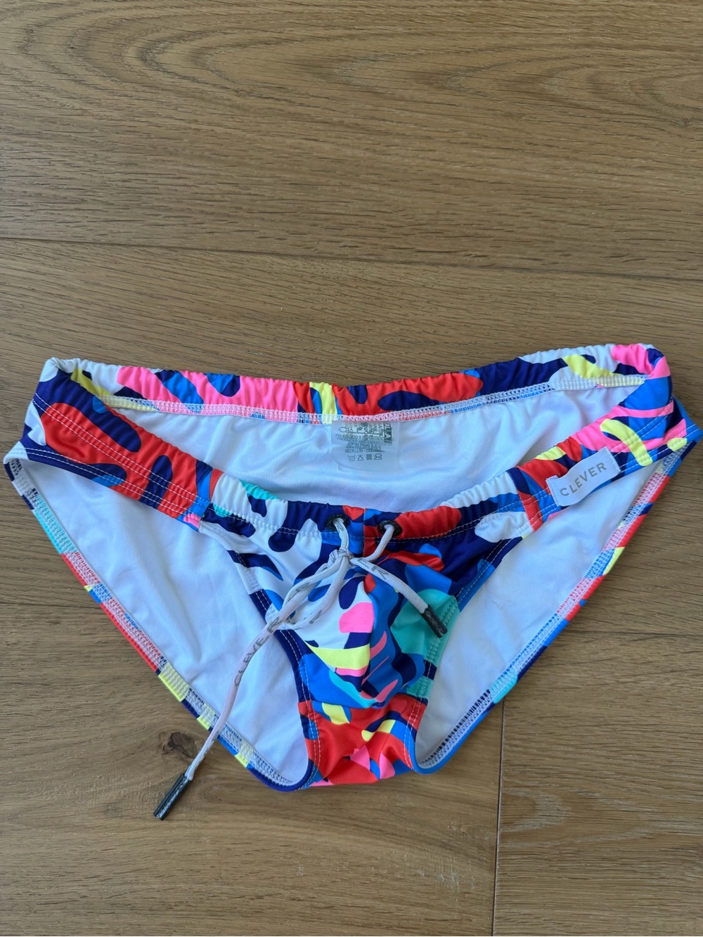 Clever Mens Swim Brief Bikini Medium